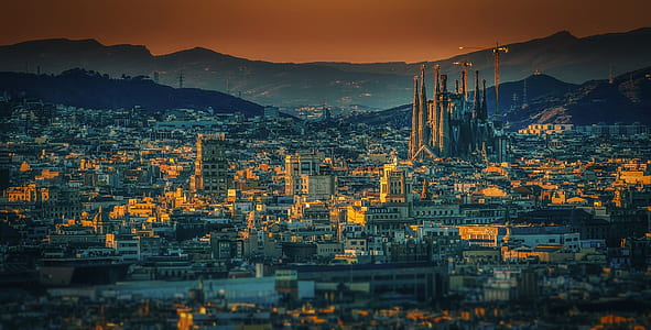 city near mountains thumbnail