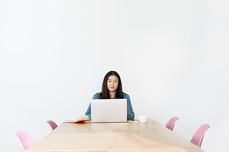 Boardroom Table Woman Photo thumbnail
