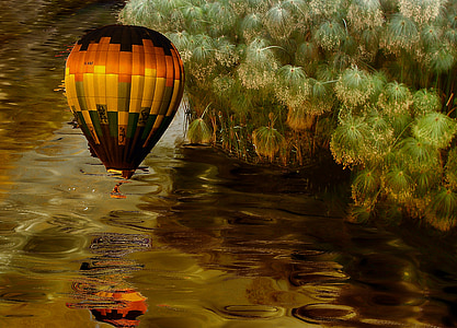 multicolored hot air balloon thumbnail
