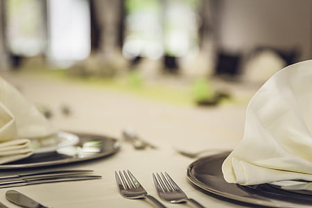 fine dining table thumbnail