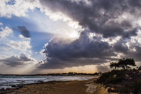 ocean waves hammering seashore thumbnail