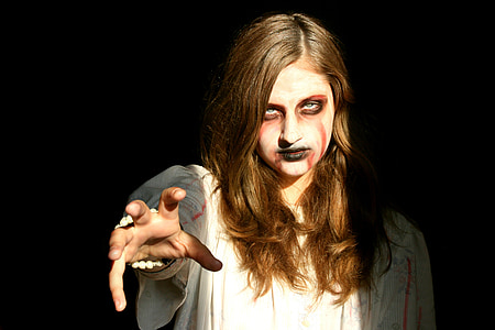 female zombie costume thumbnail