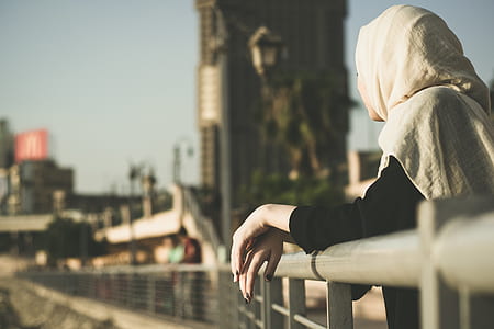 Woman Leaning on Hand Rails thumbnail