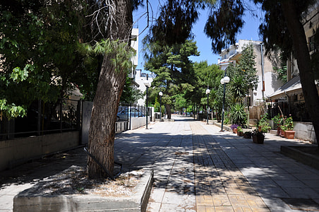 Lavriou street in Nea Filadelfeia, Greece thumbnail