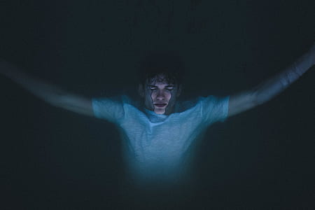 man sinking on body of water thumbnail