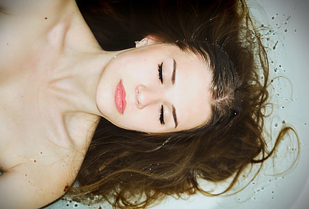 woman lying on floor naked thumbnail