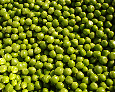 bunch of green peas thumbnail