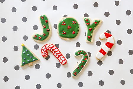 Christmas-themed cookies thumbnail