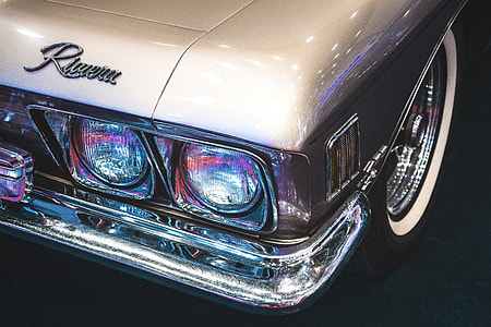 tan Buick Riviera headlight thumbnail