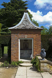 Hidcote Manor Garden, Flemish Bond thumbnail