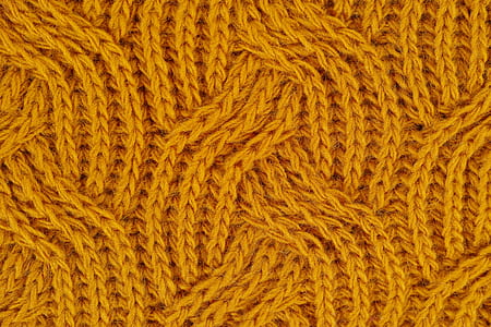 orange knit thumbnail