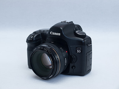 black Canon EOS 5D camera thumbnail