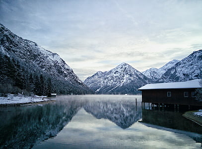 mountain covered by snow thumbnail