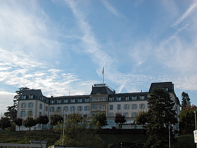 The International Committee of the Red Cross thumbnail