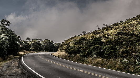 gray roadway thumbnail