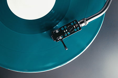 close up photo of vinyl turntable thumbnail