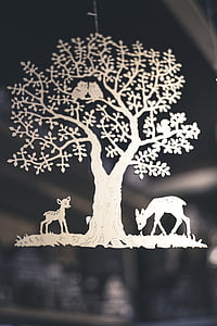 deer near tree illustration thumbnail