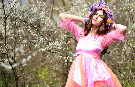 woman wearing pink dress thumbnail