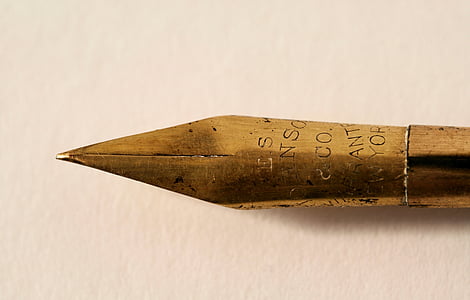brown fountain pen thumbnail