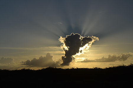 light through cloud formation thumbnail