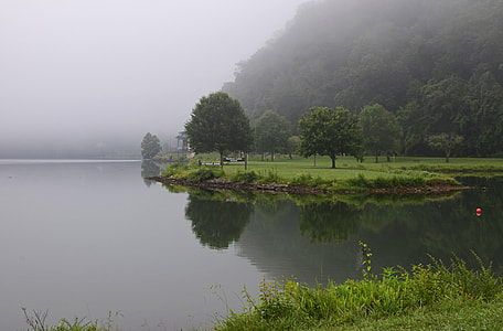 Melton Lake Park In The Fog thumbnail