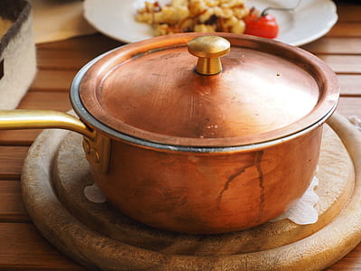 brown saucepan with lid thumbnail