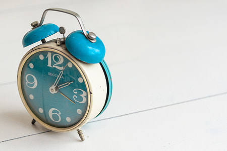 Vintage alarm clock thumbnail