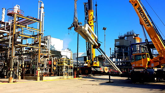 yellow Wagstaff crane truck thumbnail
