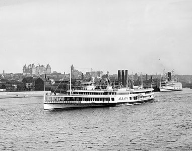 Steamer Albany departs for New York City from Albany, New York thumbnail