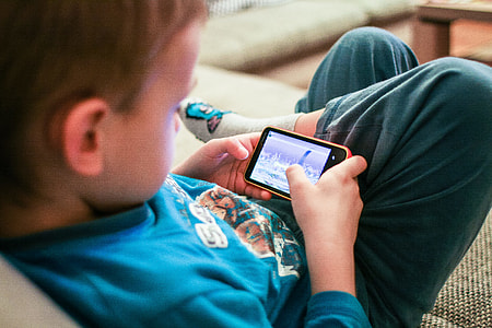 Kids Like Mobile Games thumbnail