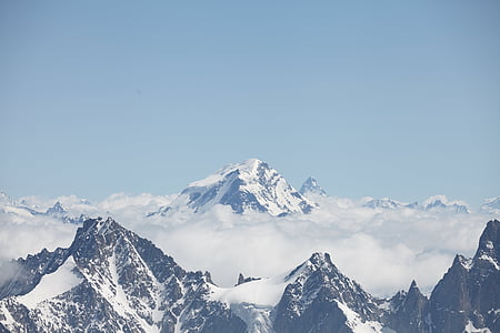 mountain covering with snow thumbnail
