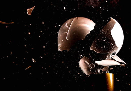 white spaceship thumbnail