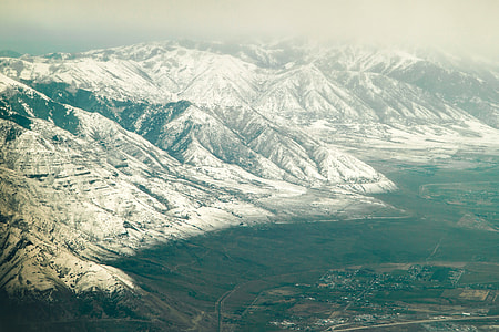 Mountains, lake,landscape of Salt Lake City, Utah thumbnail