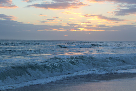 time lapse photography of sea waves thumbnail