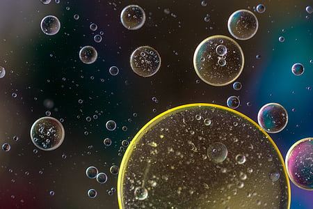 water bubbles in close-up photography thumbnail