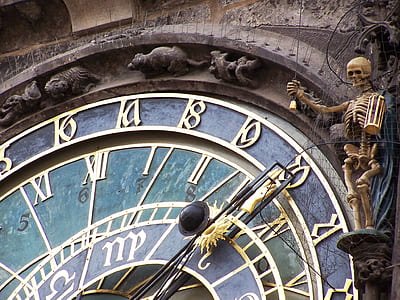 skeleton near large clock thumbnail