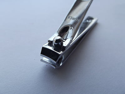 silver nail clipper thumbnail