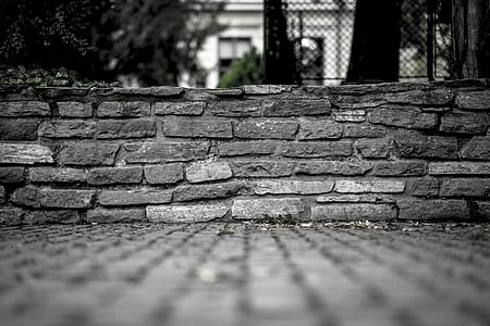 photo of gray brick wall thumbnail