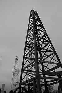 black metal tower thumbnail