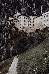 Predjama castle at the cave mouth in Postojna, Slovenia thumbnail