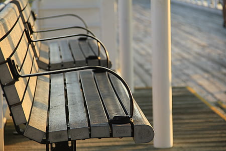 focus photography of waiting bench thumbnail