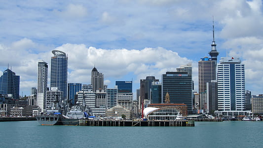 cityscape artwork thumbnail