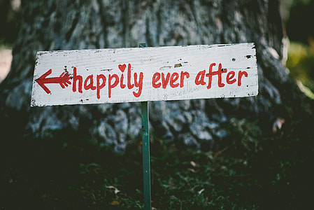 happily ever after signage thumbnail