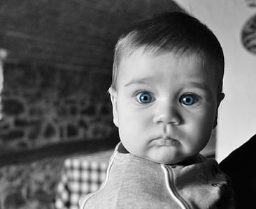baby with selective color eye thumbnail