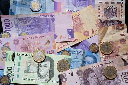 banknote and coin lot thumbnail