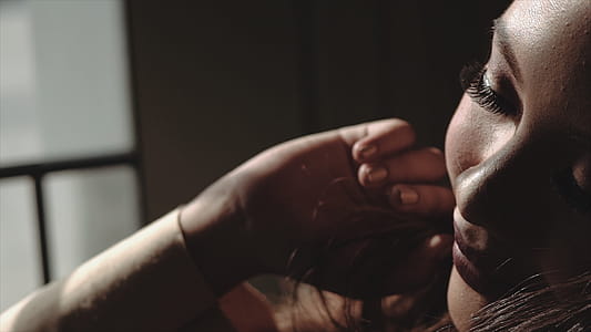 Woman's Face thumbnail