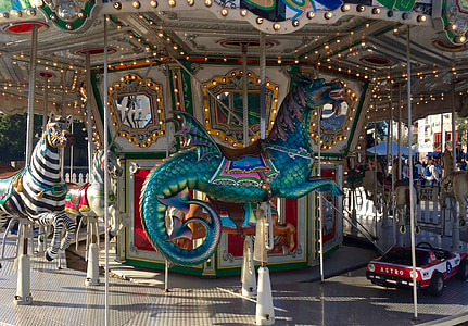 white carousel thumbnail