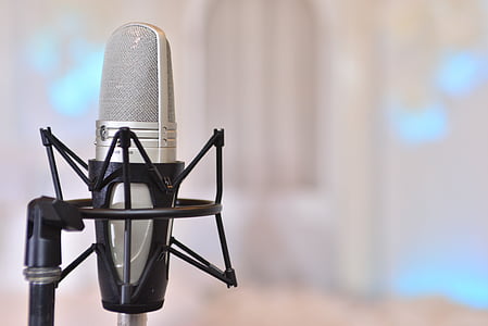 shallow focus photography of condenser microphone thumbnail
