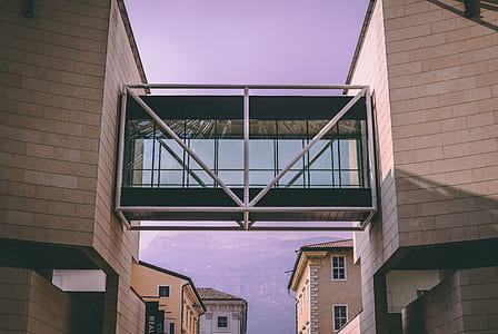 beige buildings thumbnail