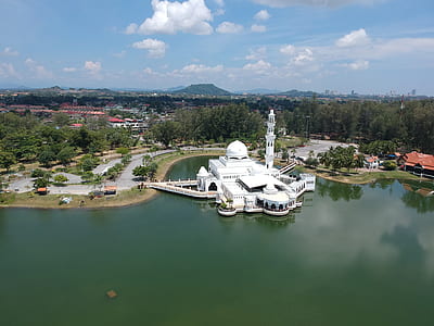 bird's eye view, sky, water, lake thumbnail